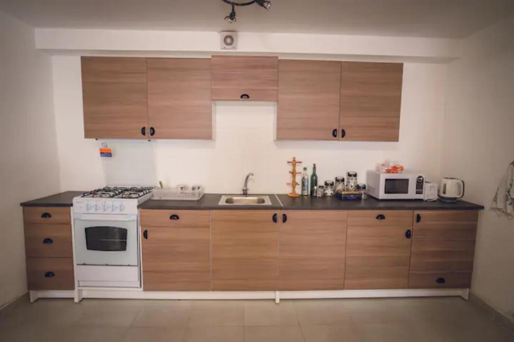 Karrain Villa-The Apartment Мадаба Экстерьер фото